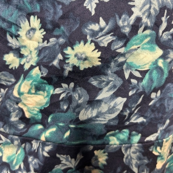 Torrid Peplum top - Picture 6 of 8